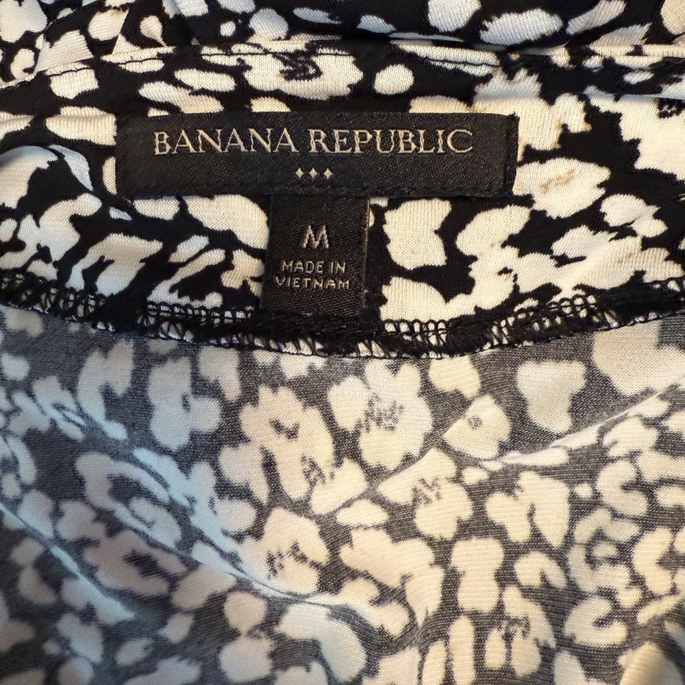 BANANA REPUBLIC BLACK & WHITE ABSTRACT STRETCH JERSEY KNIT WRAP DRESS MEDIUM - Picture 6 of 6
